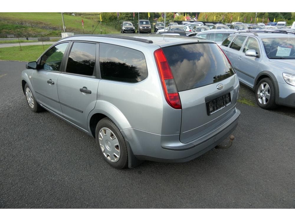 2005 Ford FOCUS - 6