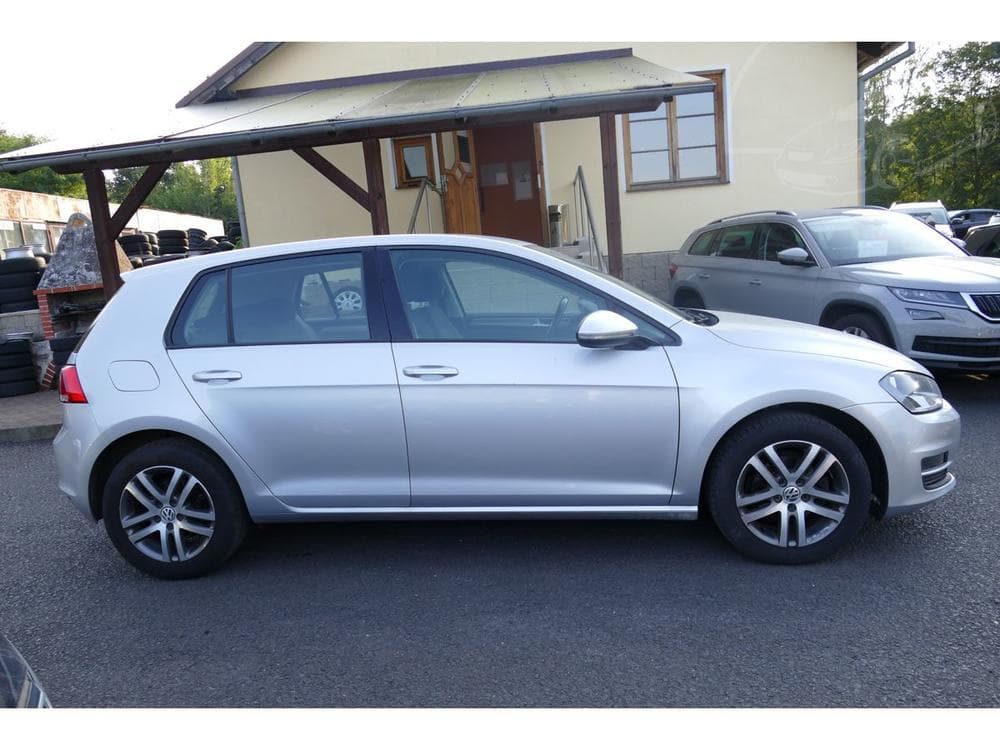 2014 Volkswagen GOLF - 11