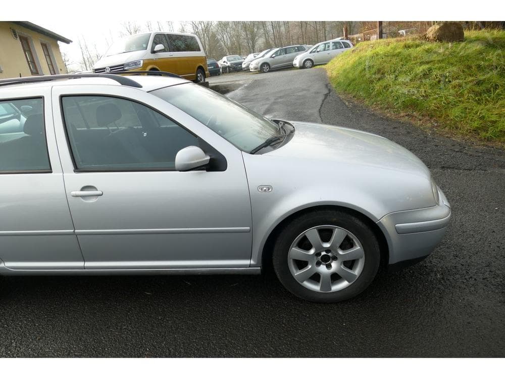 2001 Volkswagen GOLF - 12
