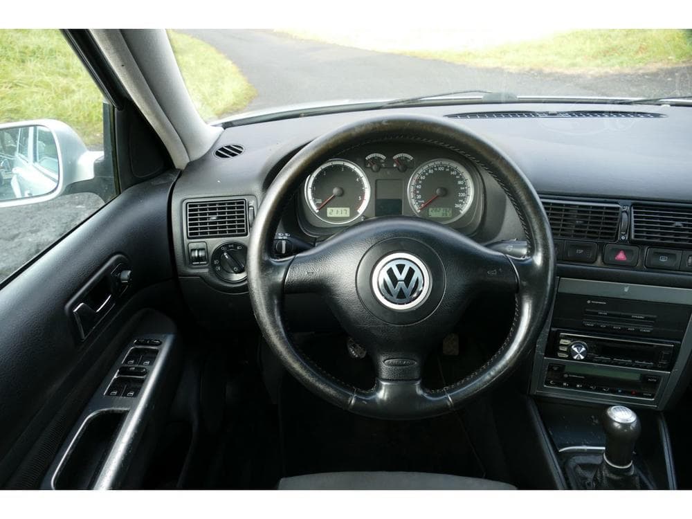 2001 Volkswagen GOLF - 17