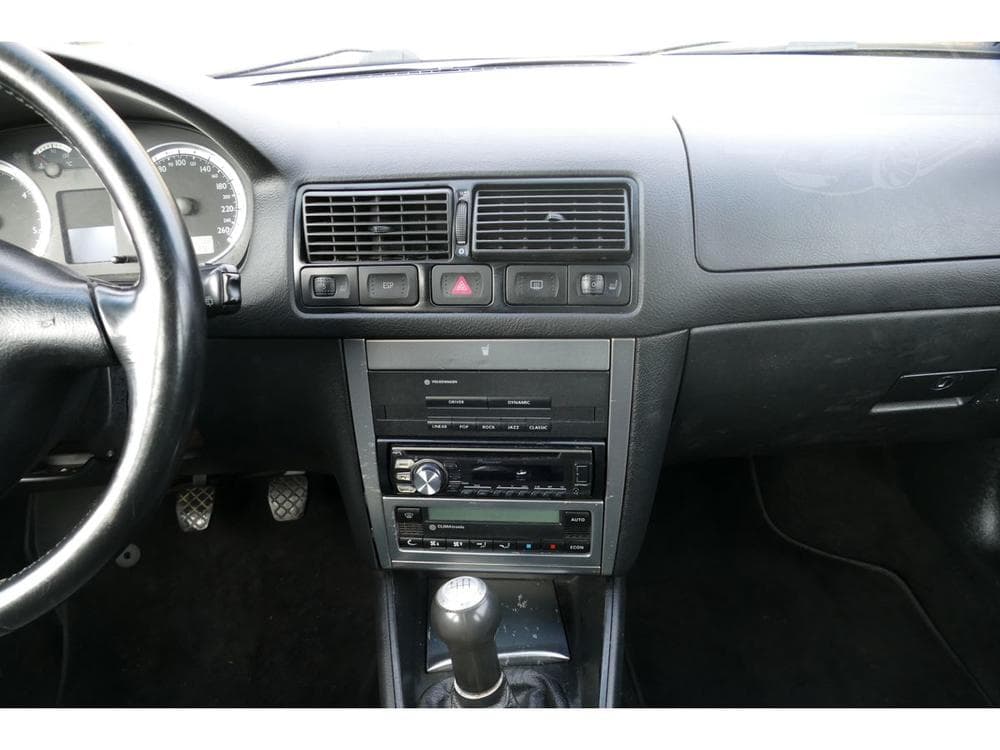 2001 Volkswagen GOLF - 18