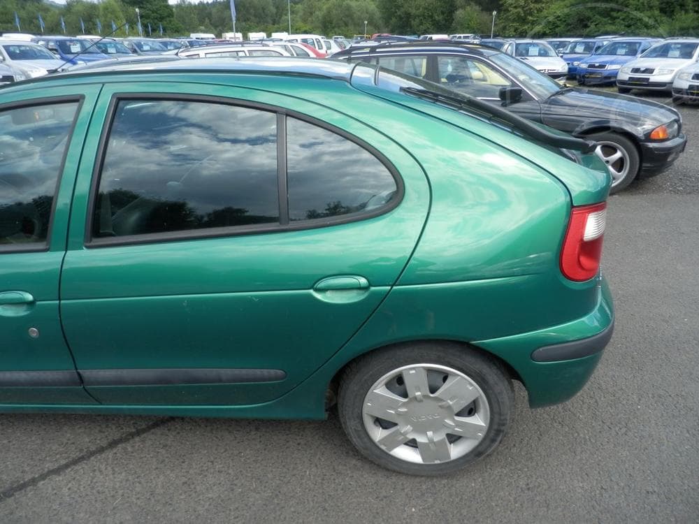 2002 Renault MEGANE - 5