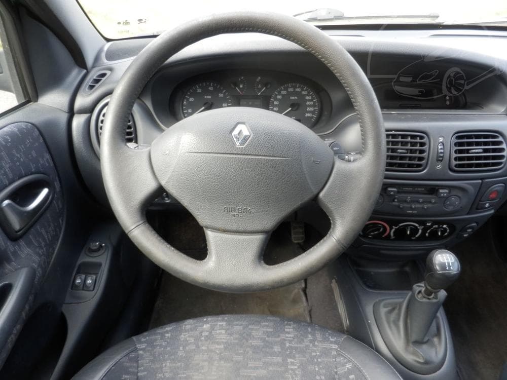 2002 Renault MEGANE - 15