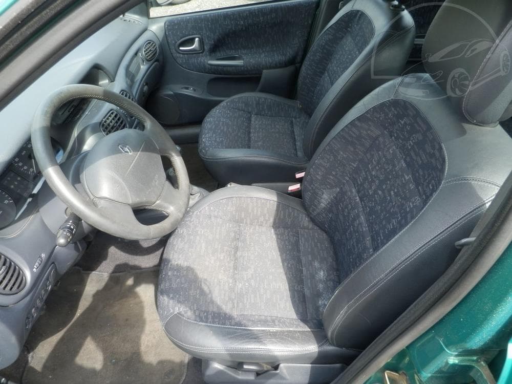 2002 Renault MEGANE - 16