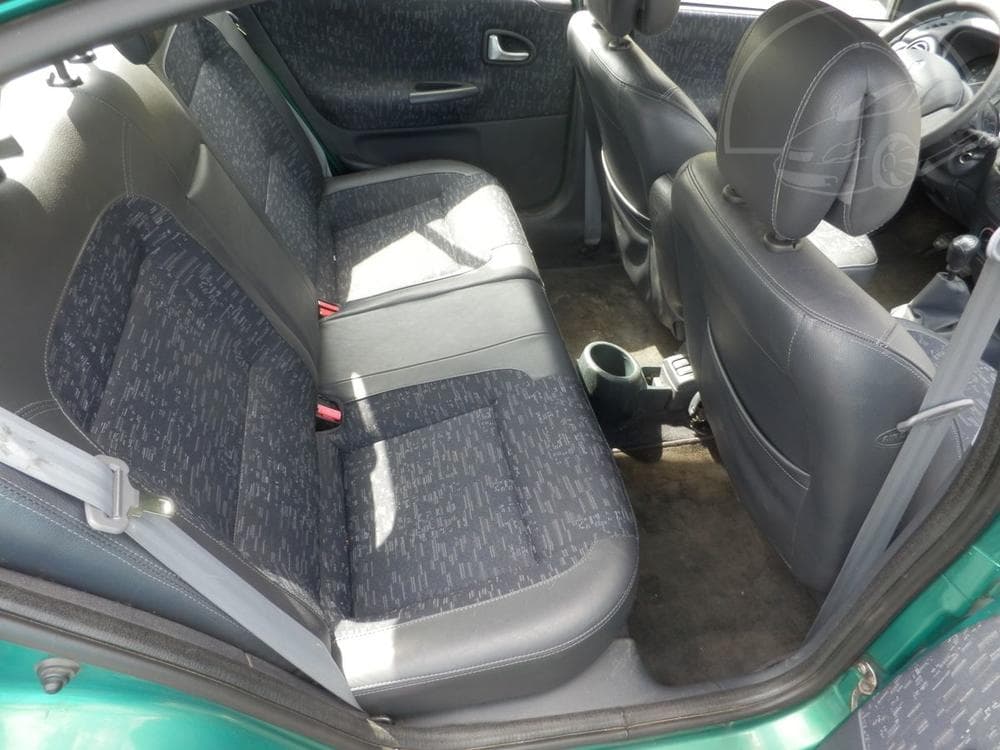 2002 Renault MEGANE - 19