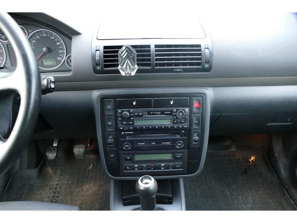 2005 Volkswagen Sharan - 15