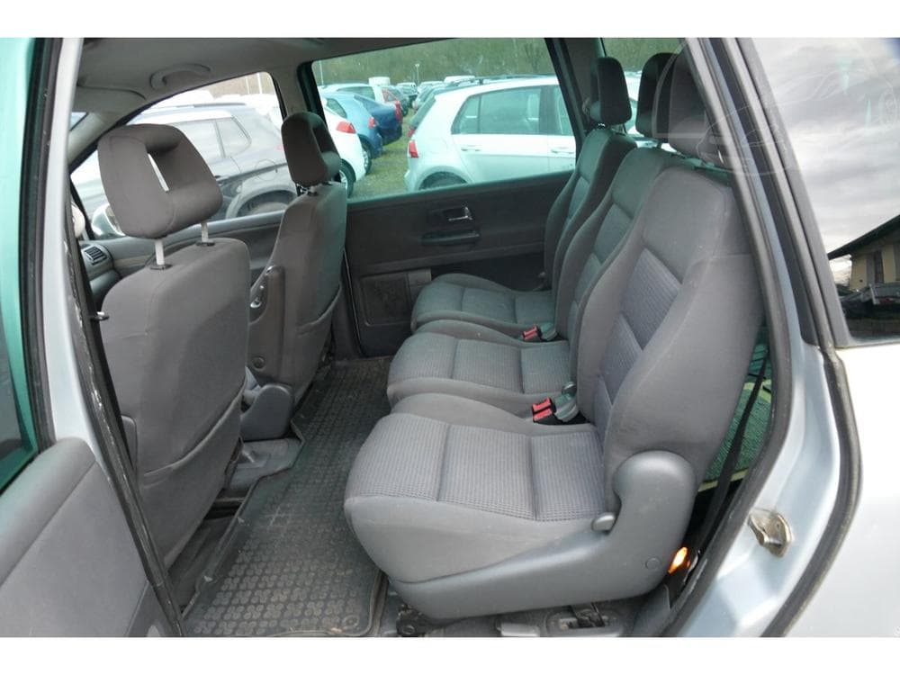 2005 Volkswagen Sharan - 17