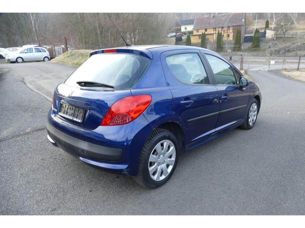 2007 Peugeot 207 - 8