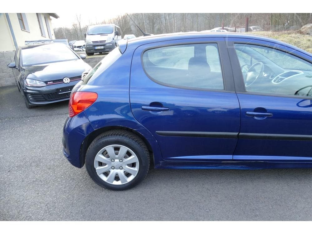 2007 Peugeot 207 - 10