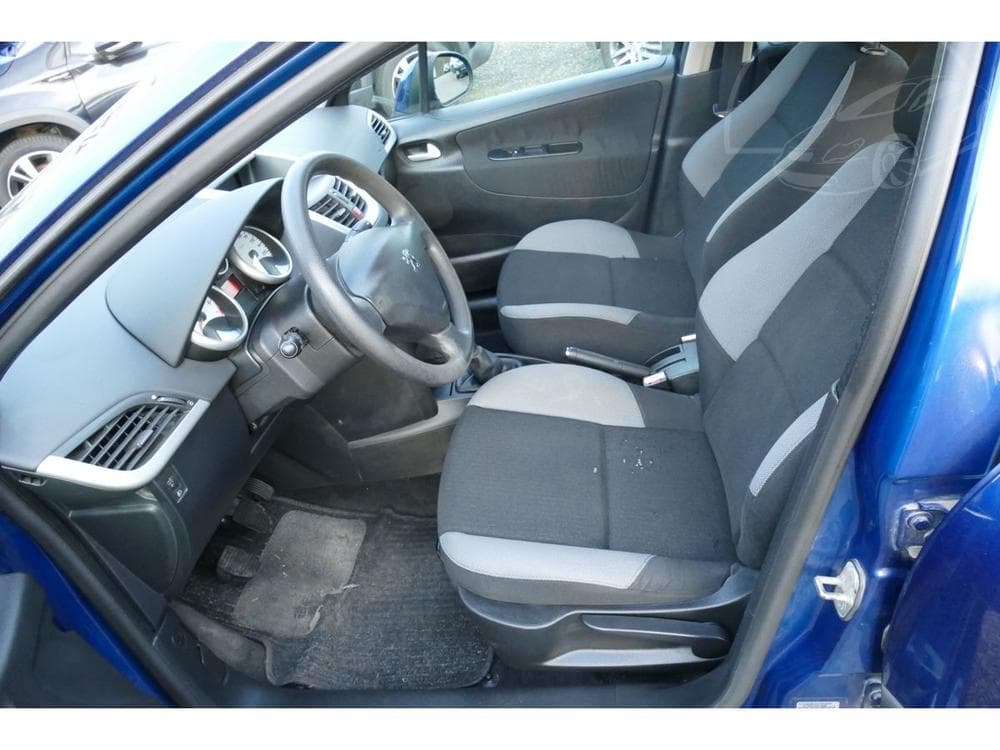 2007 Peugeot 207 - 16