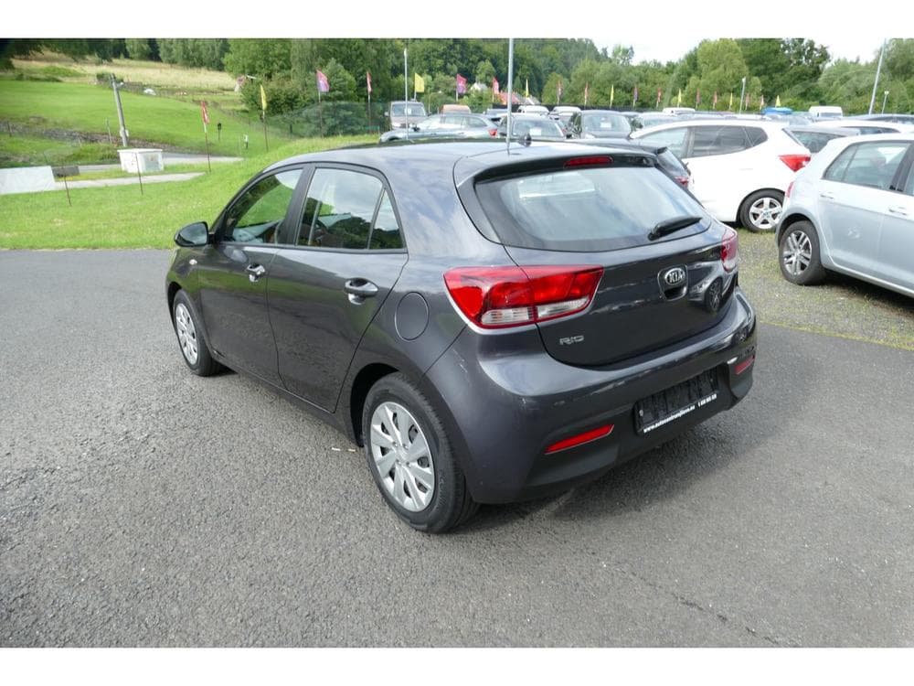 2018 Kia RIO - 8