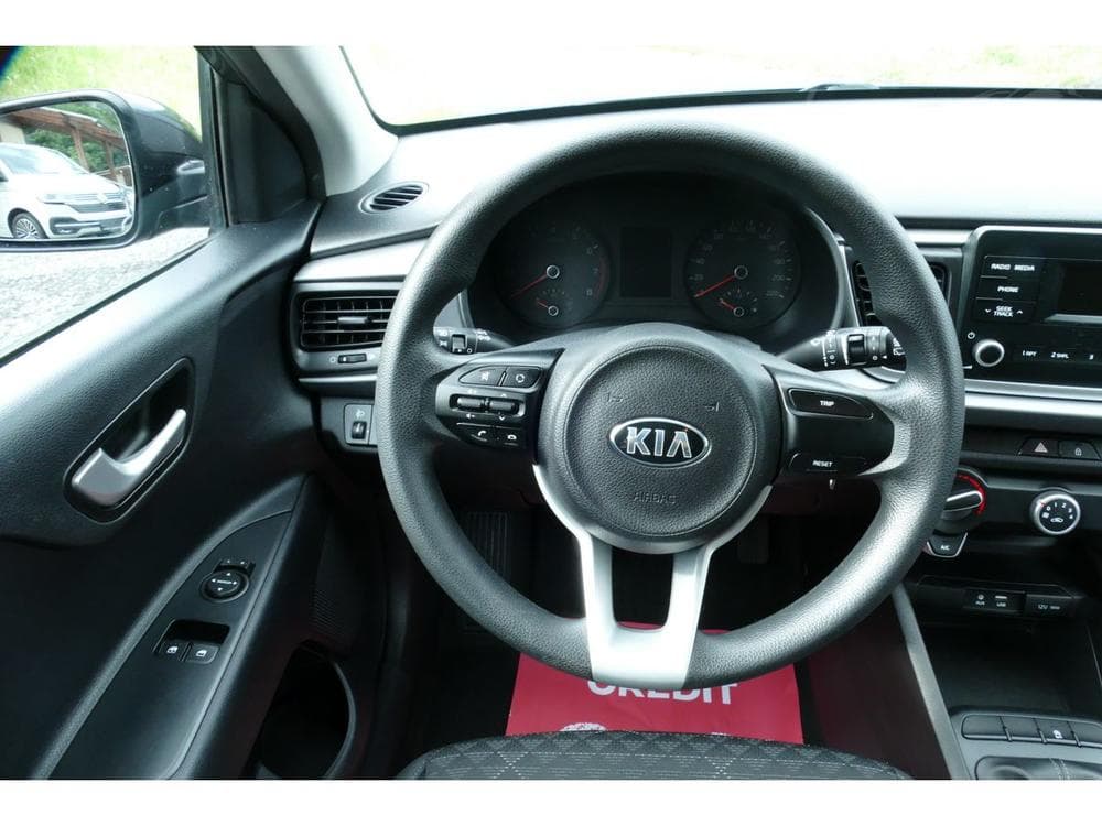 2018 Kia RIO - 17