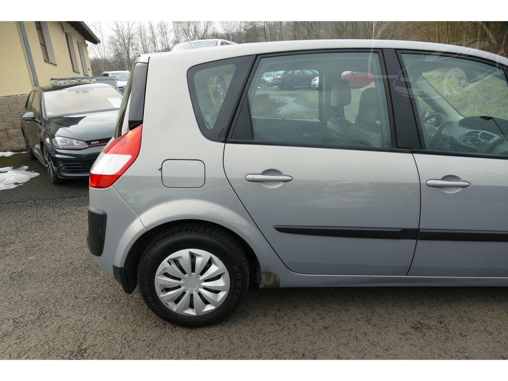 2005 Renault SCENIC - 11