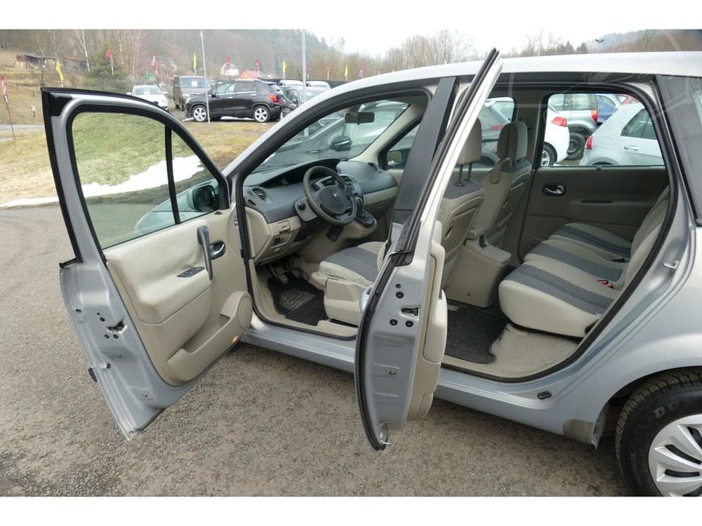 2005 Renault SCENIC - 19