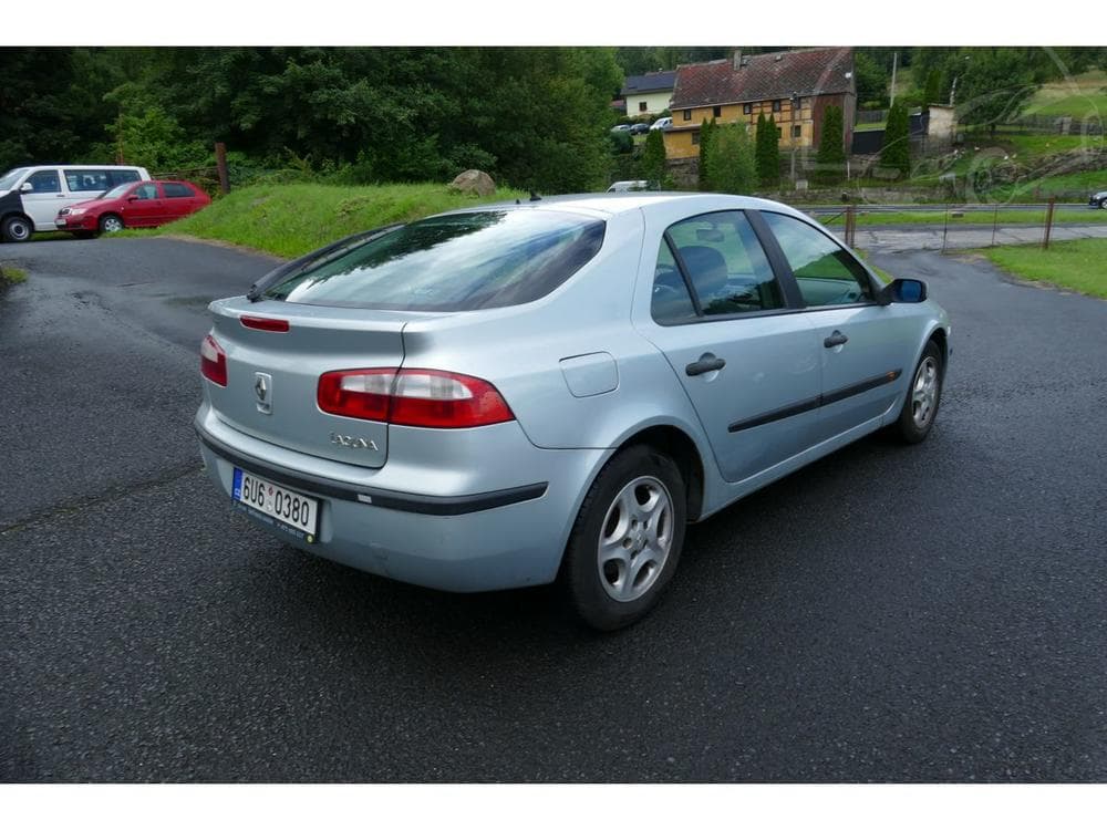 2004 Renault LAGUNA - 8