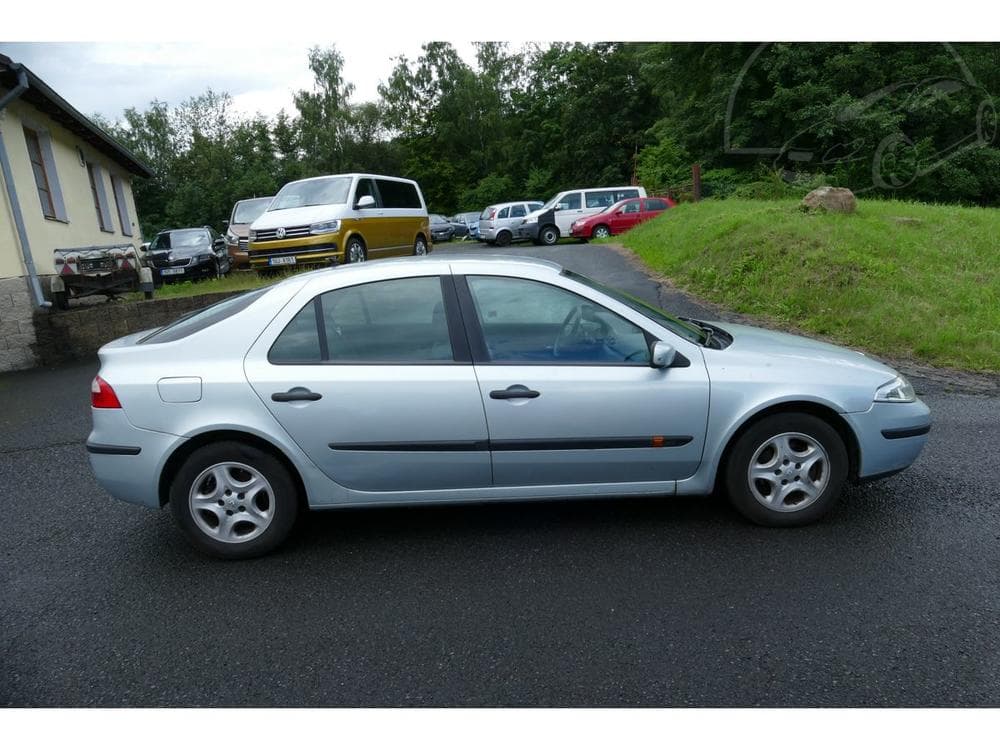 2004 Renault LAGUNA - 9