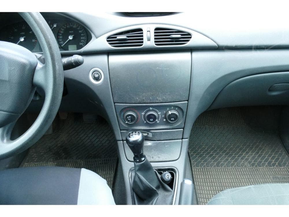 2004 Renault LAGUNA - 15