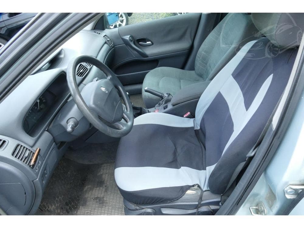 2004 Renault LAGUNA - 16