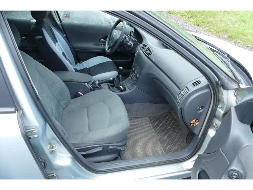 2004 Renault LAGUNA - 20