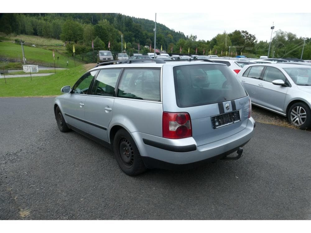 2004 Volkswagen PASSAT - 6