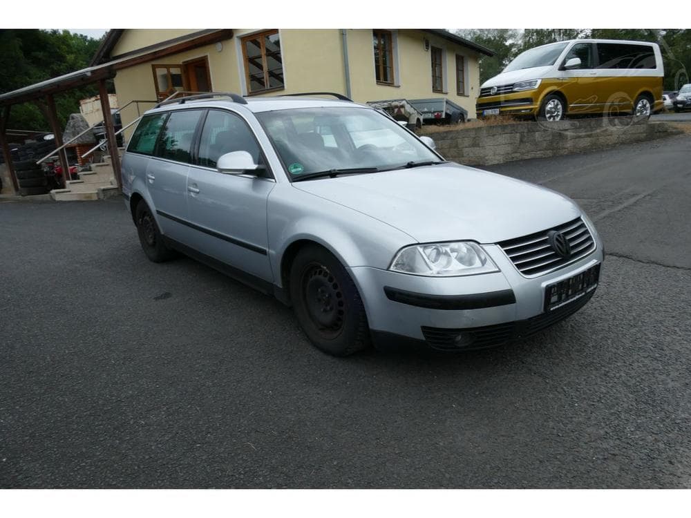 2004 Volkswagen PASSAT - 12
