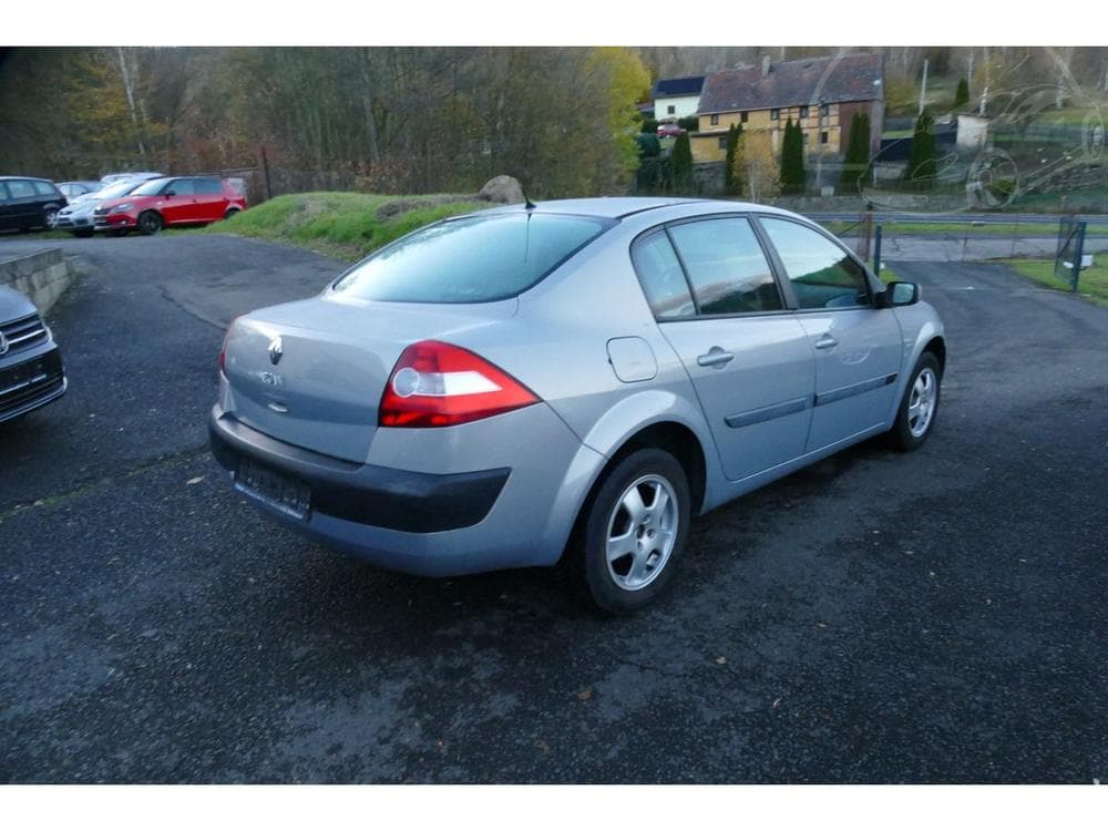 2004 Renault MEGANE - 8