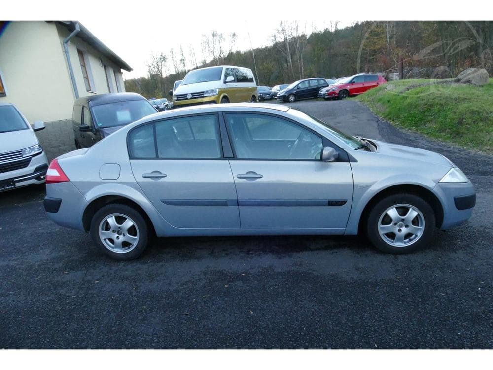 2004 Renault MEGANE - 9