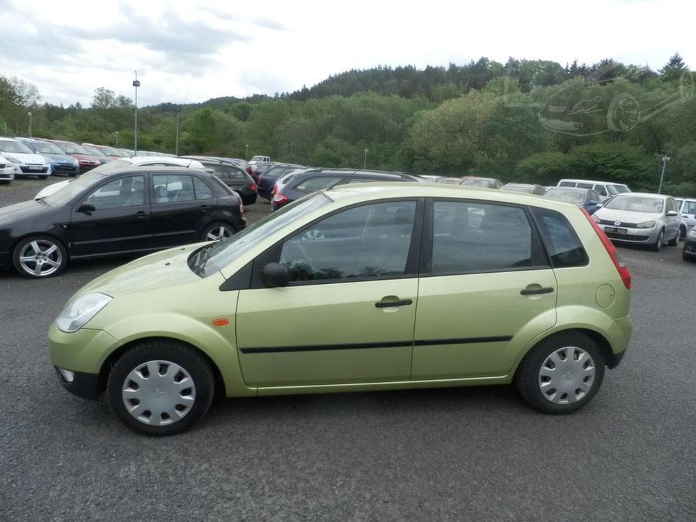 2004 Ford FIESTA - 7