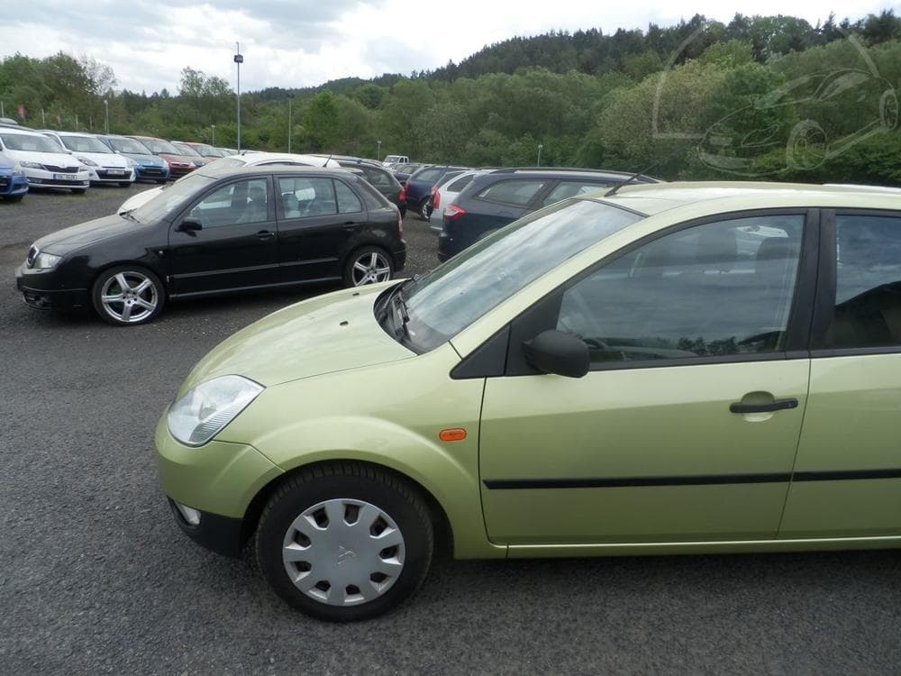 2004 Ford FIESTA - 8