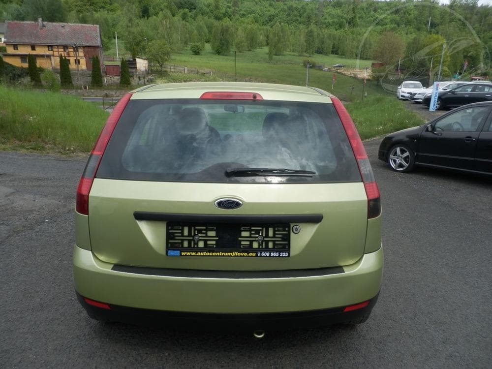 2004 Ford FIESTA - 12