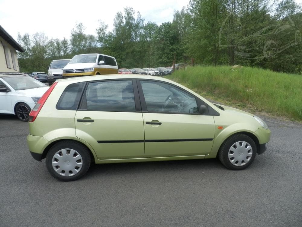 2004 Ford FIESTA - 14