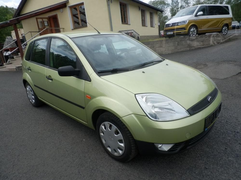 2004 Ford FIESTA - 17