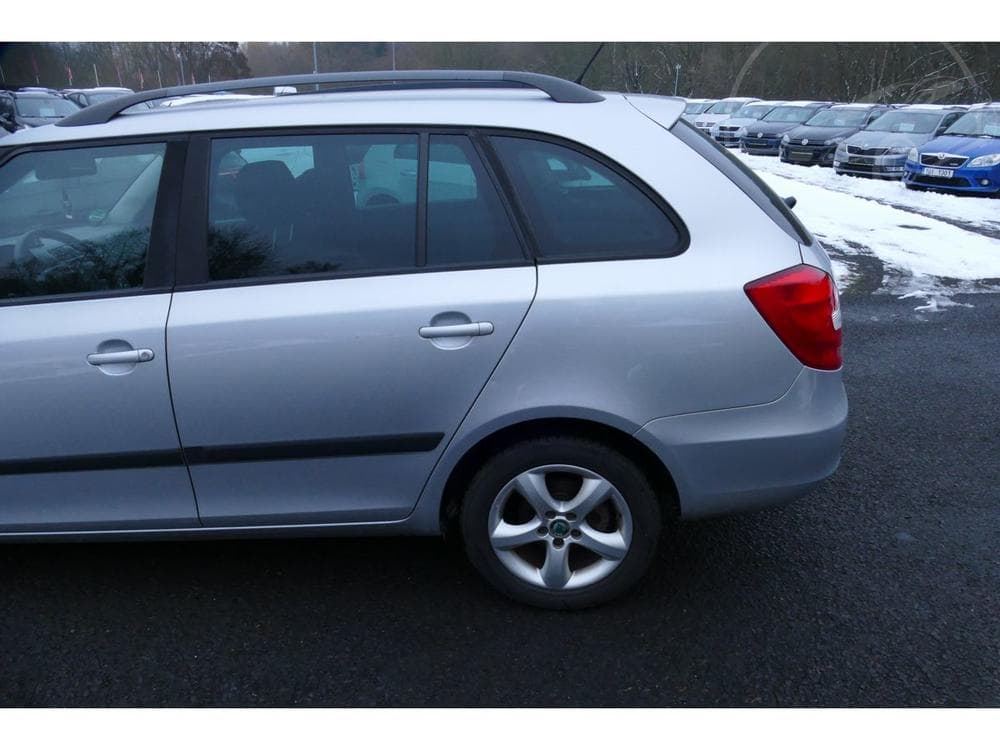 2011 Škoda FABIA - 6