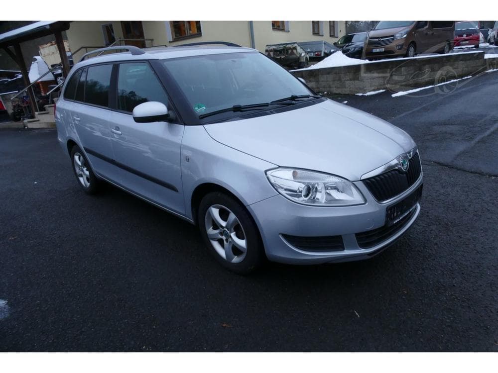 2011 Škoda FABIA - 13