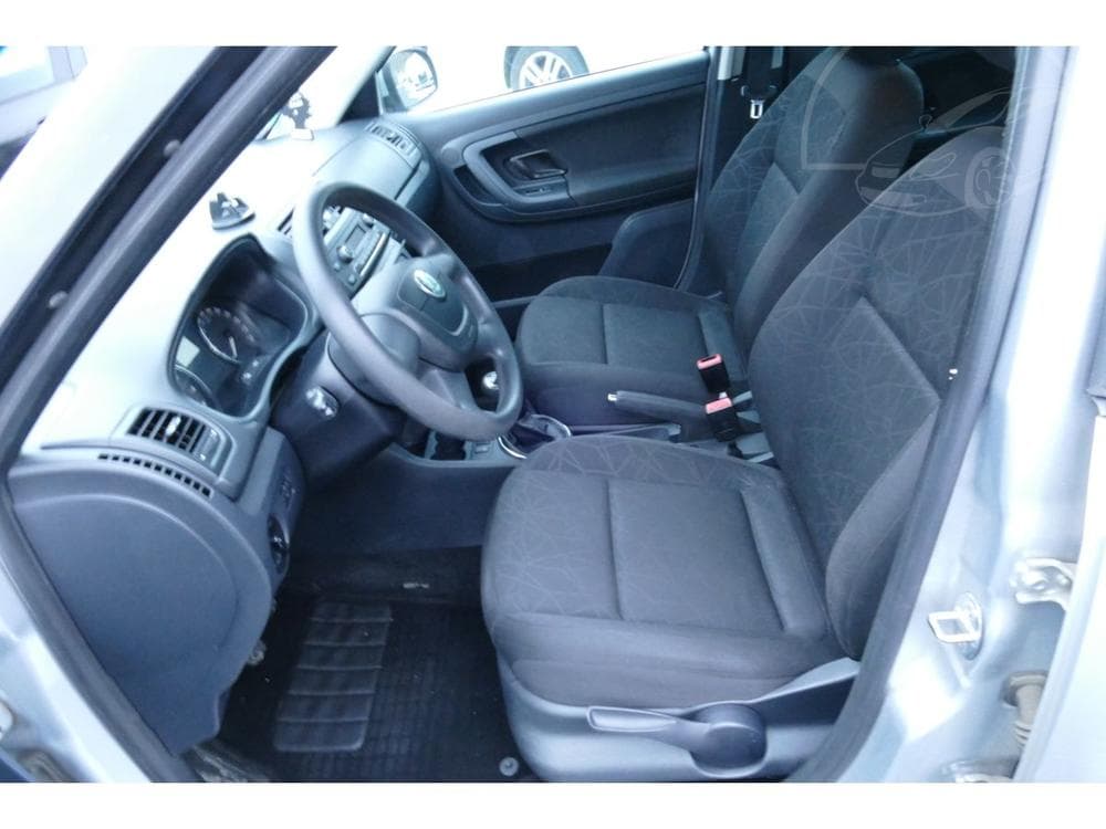 2011 Škoda FABIA - 18