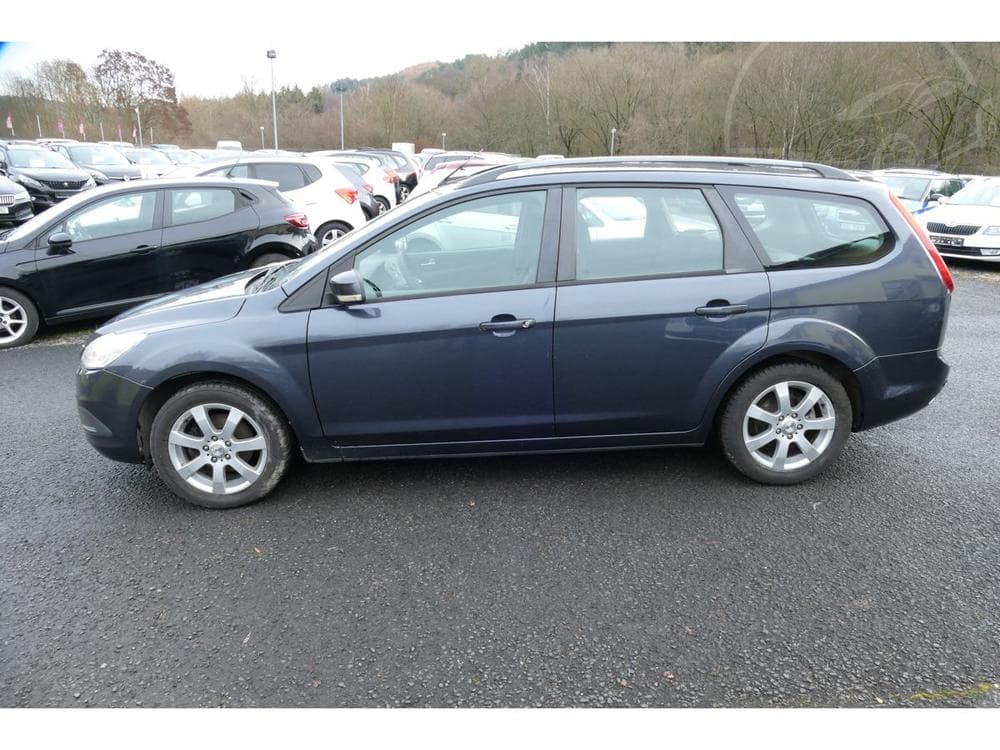 2010 Ford FOCUS - 4