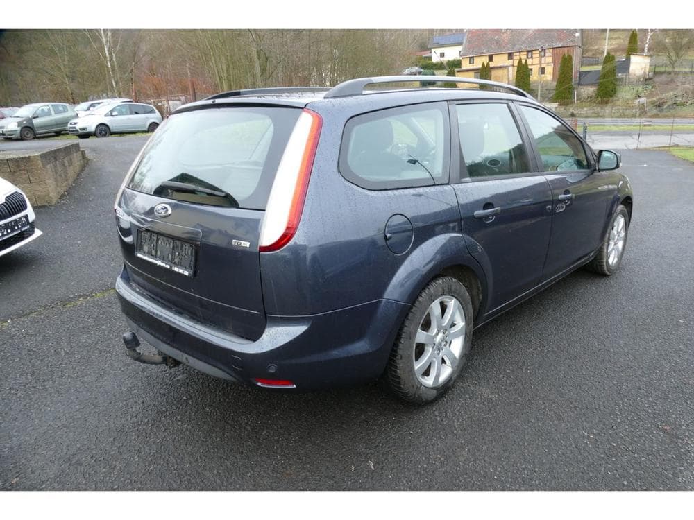 2010 Ford FOCUS - 9