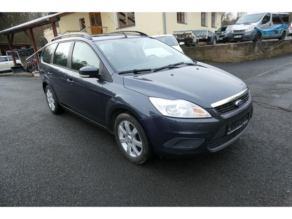 2010 Ford FOCUS - 13