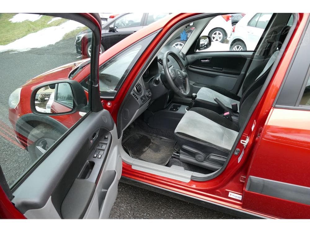 2011 Suzuki Sx4 - 13