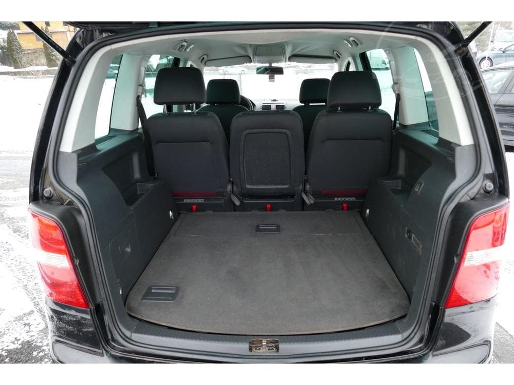 2004 Volkswagen TOURAN - 19