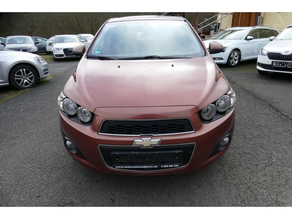 2011 Chevrolet Aveo - 3