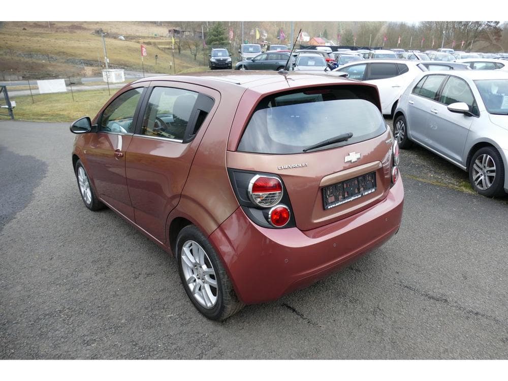 2011 Chevrolet Aveo - 13