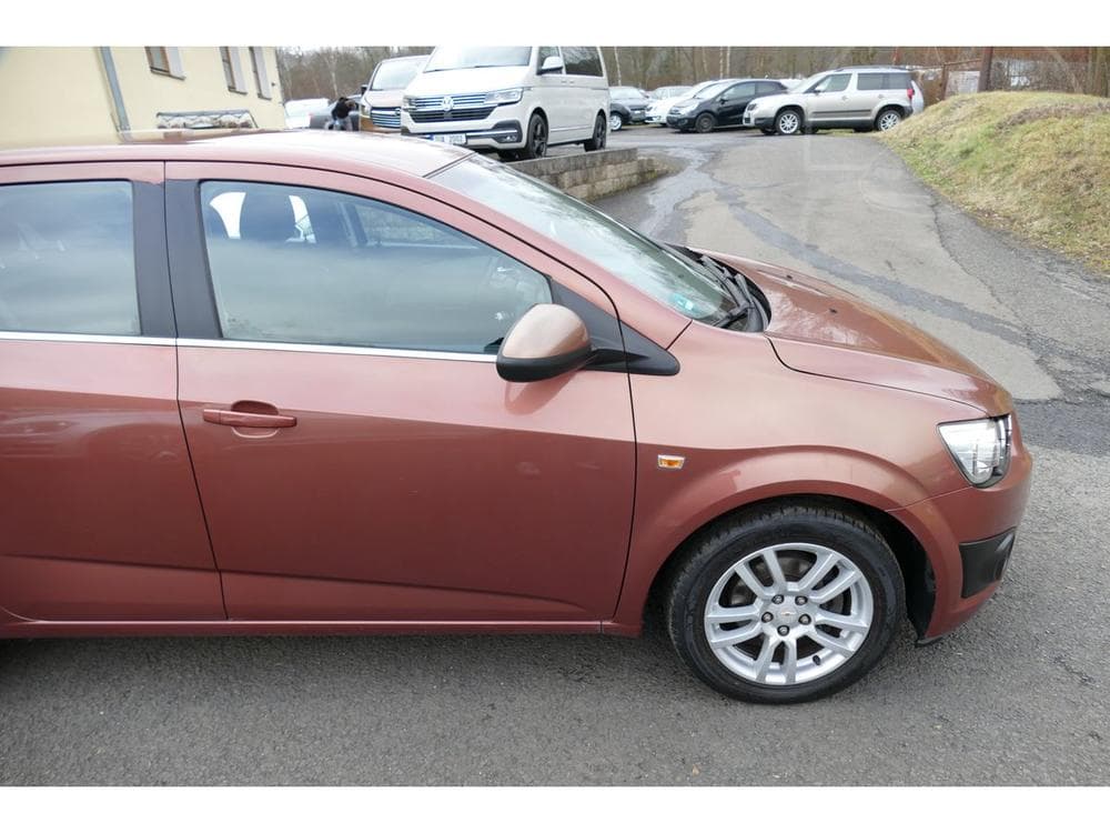 2011 Chevrolet Aveo - 23