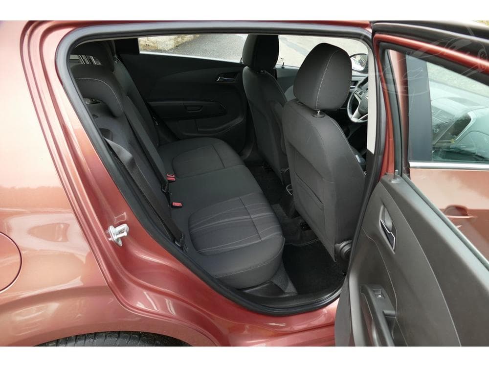 2011 Chevrolet Aveo - 37