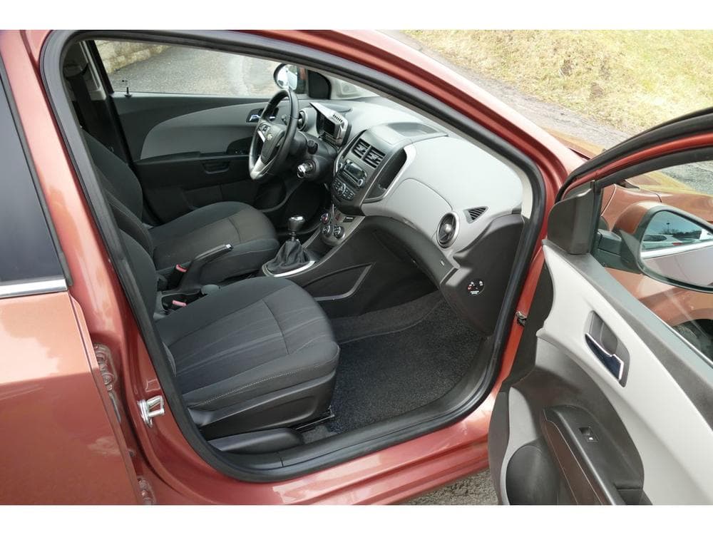 2011 Chevrolet Aveo - 39