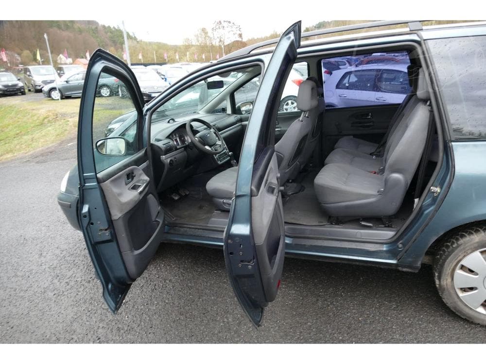 2003 Ford GALAXY - 19