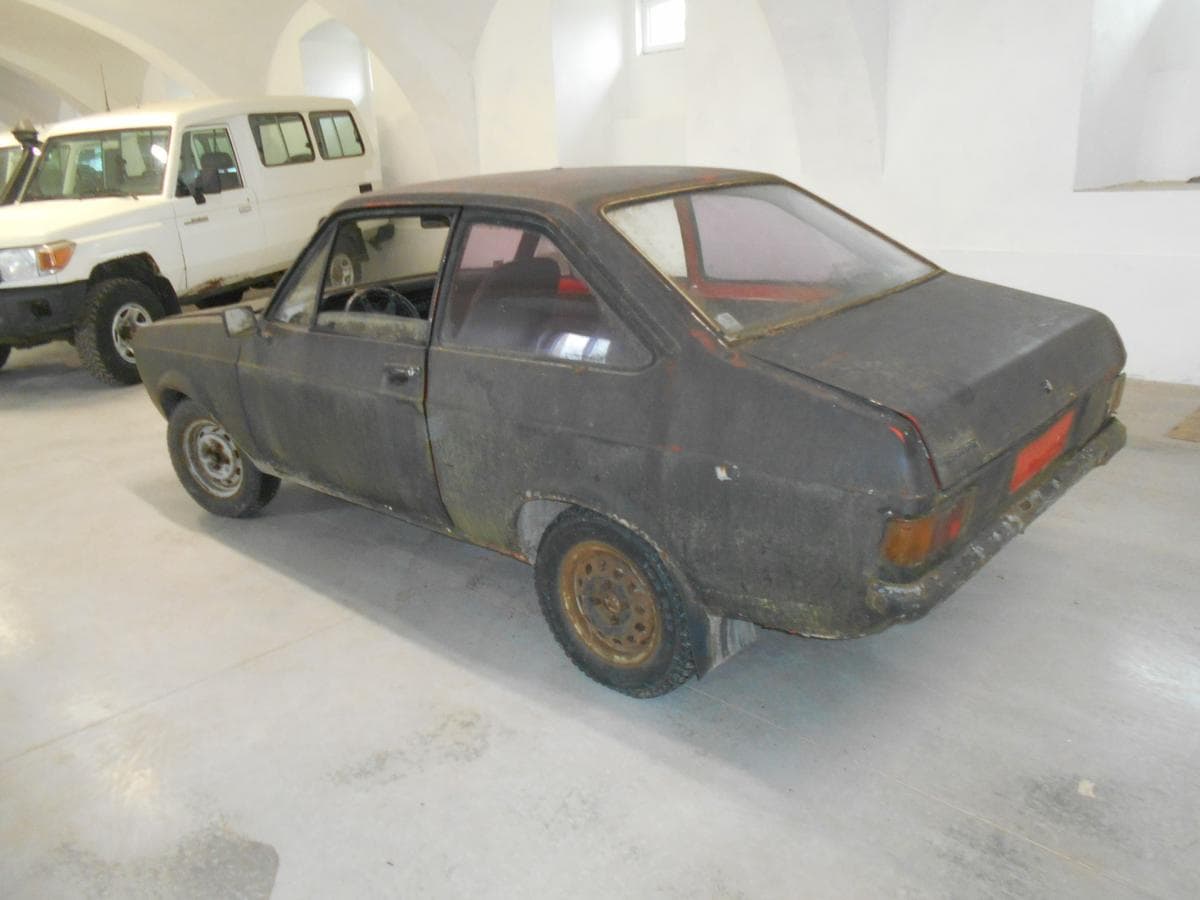 Ford ESCORT - 3