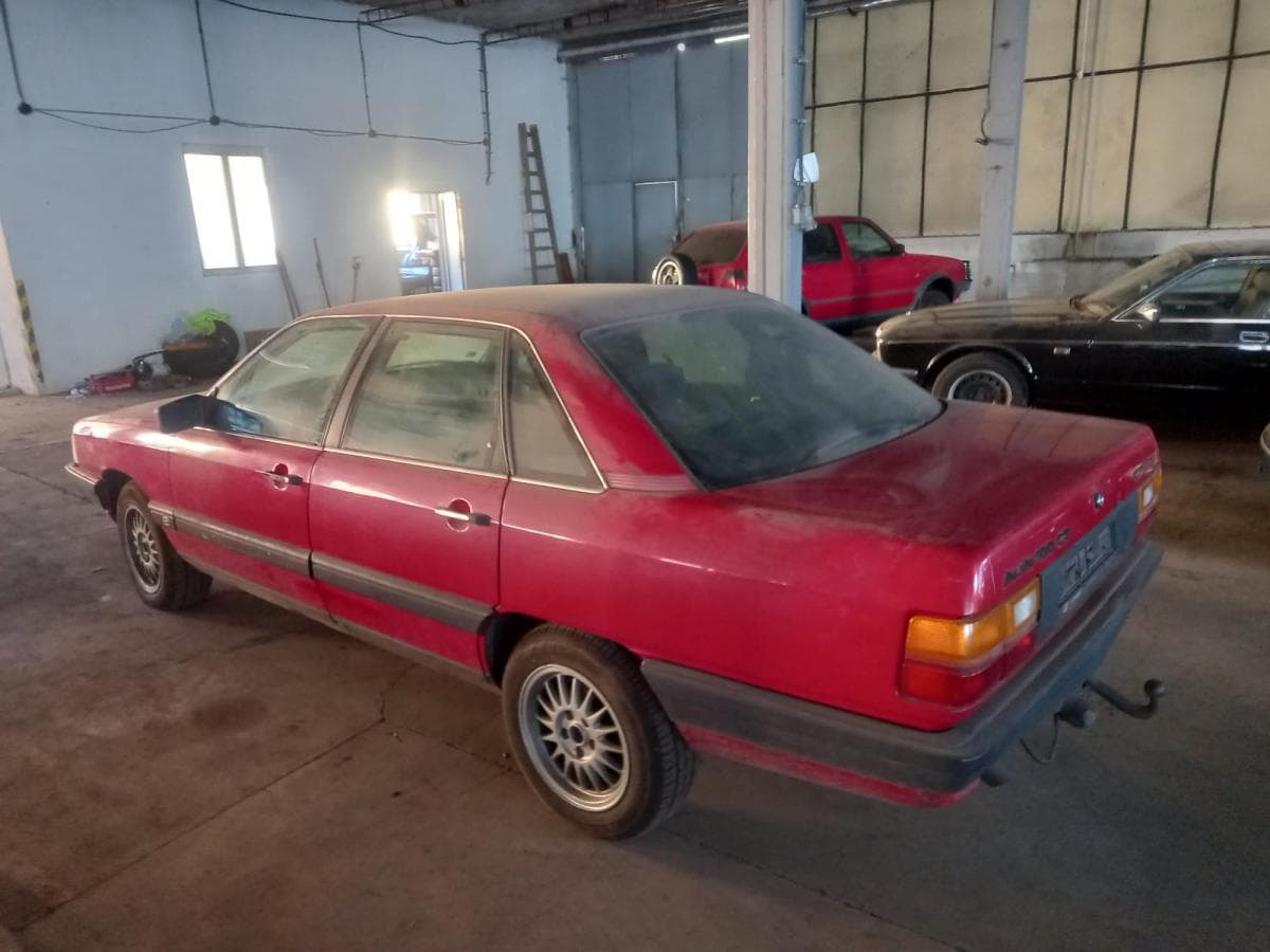 Audi 100 - 3