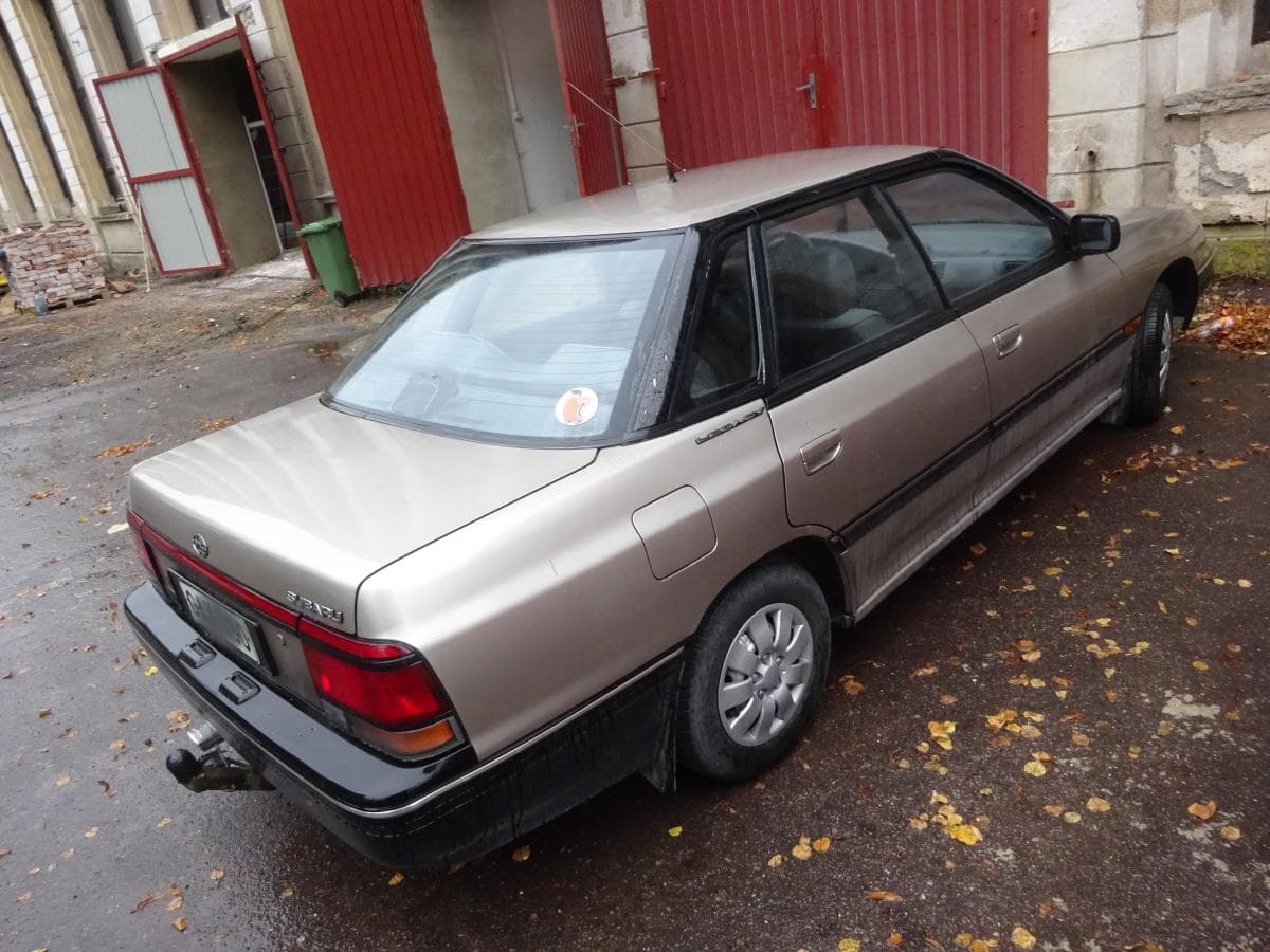 Subaru Legacy - 2