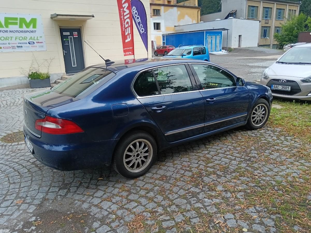 Škoda Superb - 2
